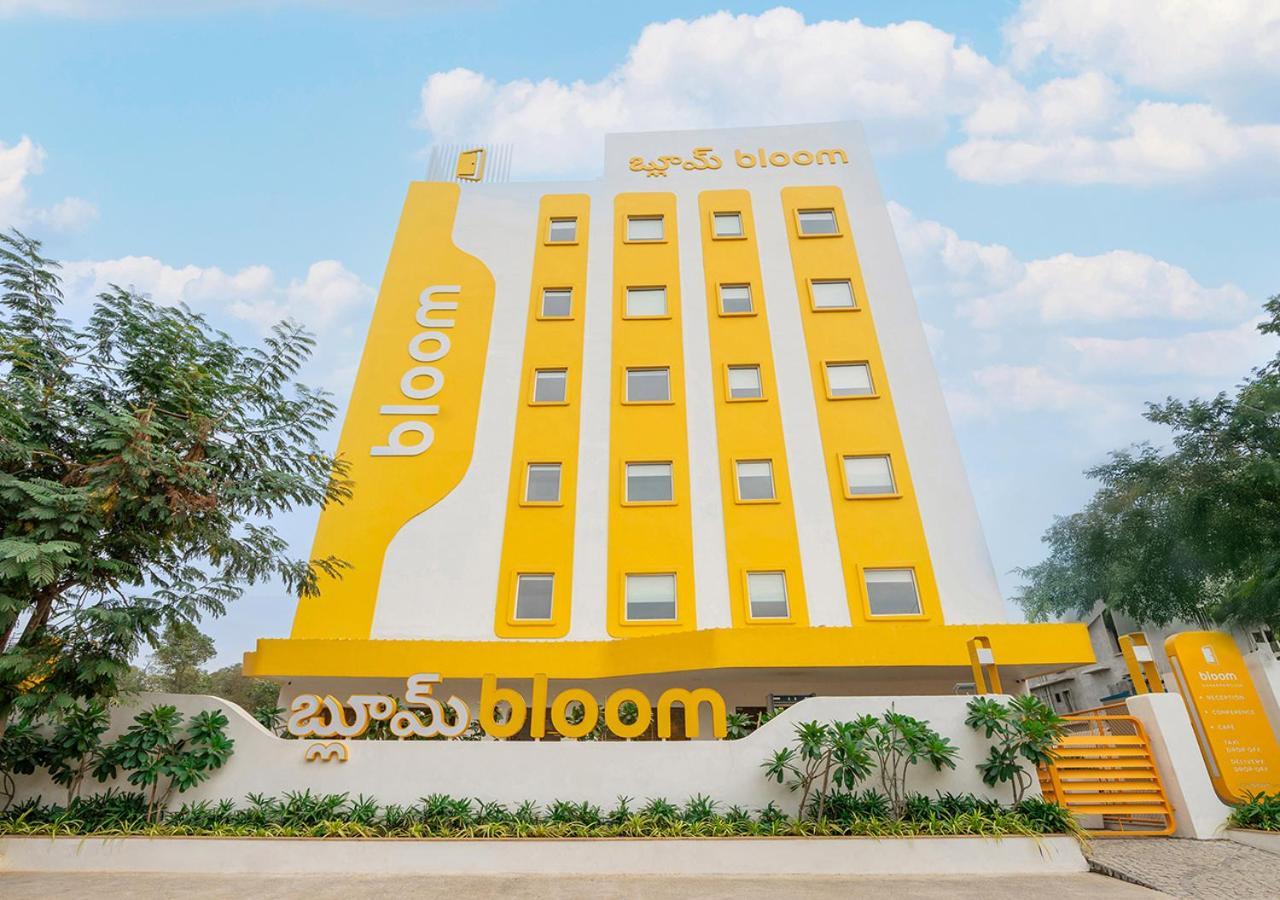 Bloom Hotel Financial District Hyderabad Exterior photo